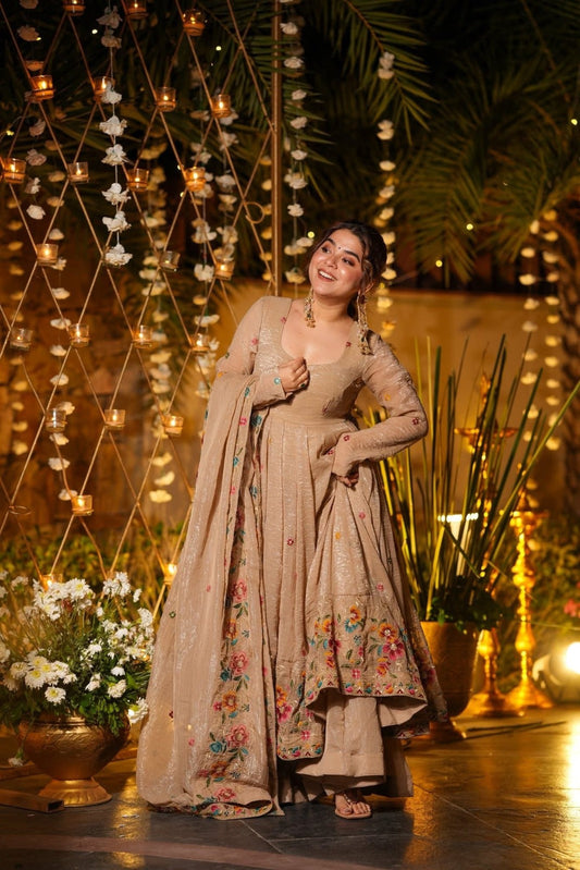 Look Top-sarara and Dupatta With Heavy Embroidery Work